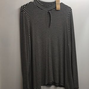 Long sleeve American Eagle top NWT!
